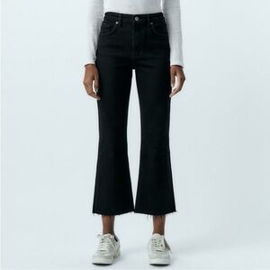 NWT Zara Cropped Flare Jeans Size 12